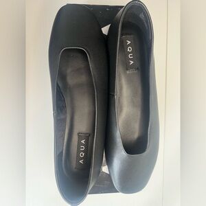 New Aqua Women's Black Flats size 10 Retails for $108